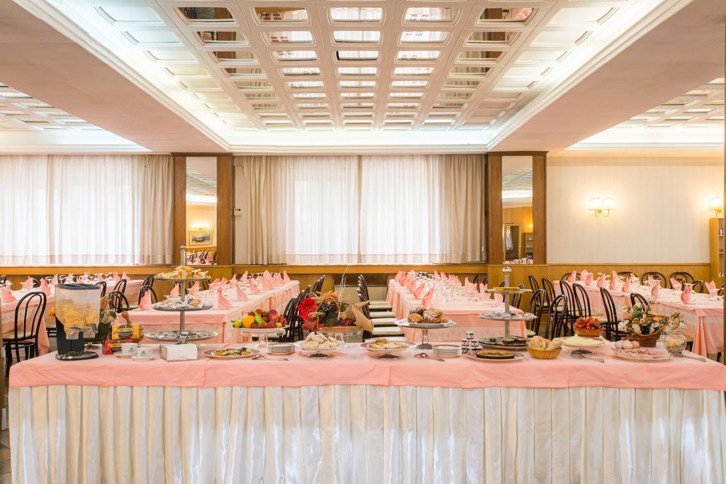 Hotel Tasso Камільятелло-Сілано Екстер'єр фото
