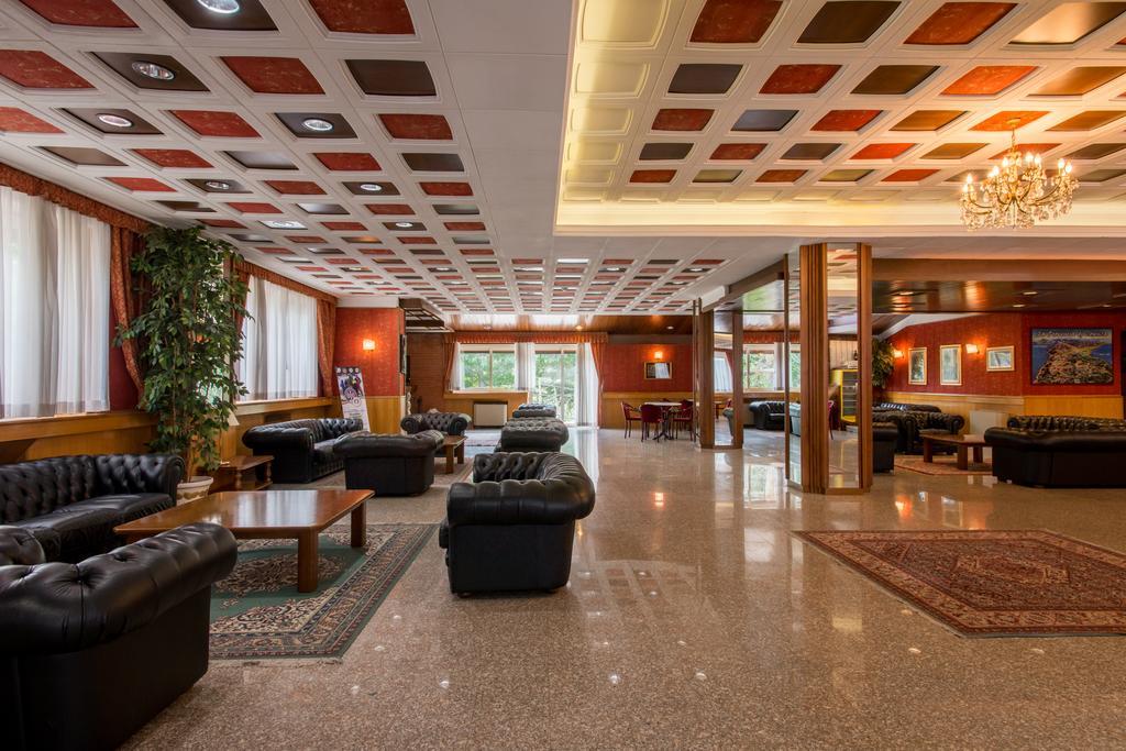 Hotel Tasso Камільятелло-Сілано Екстер'єр фото