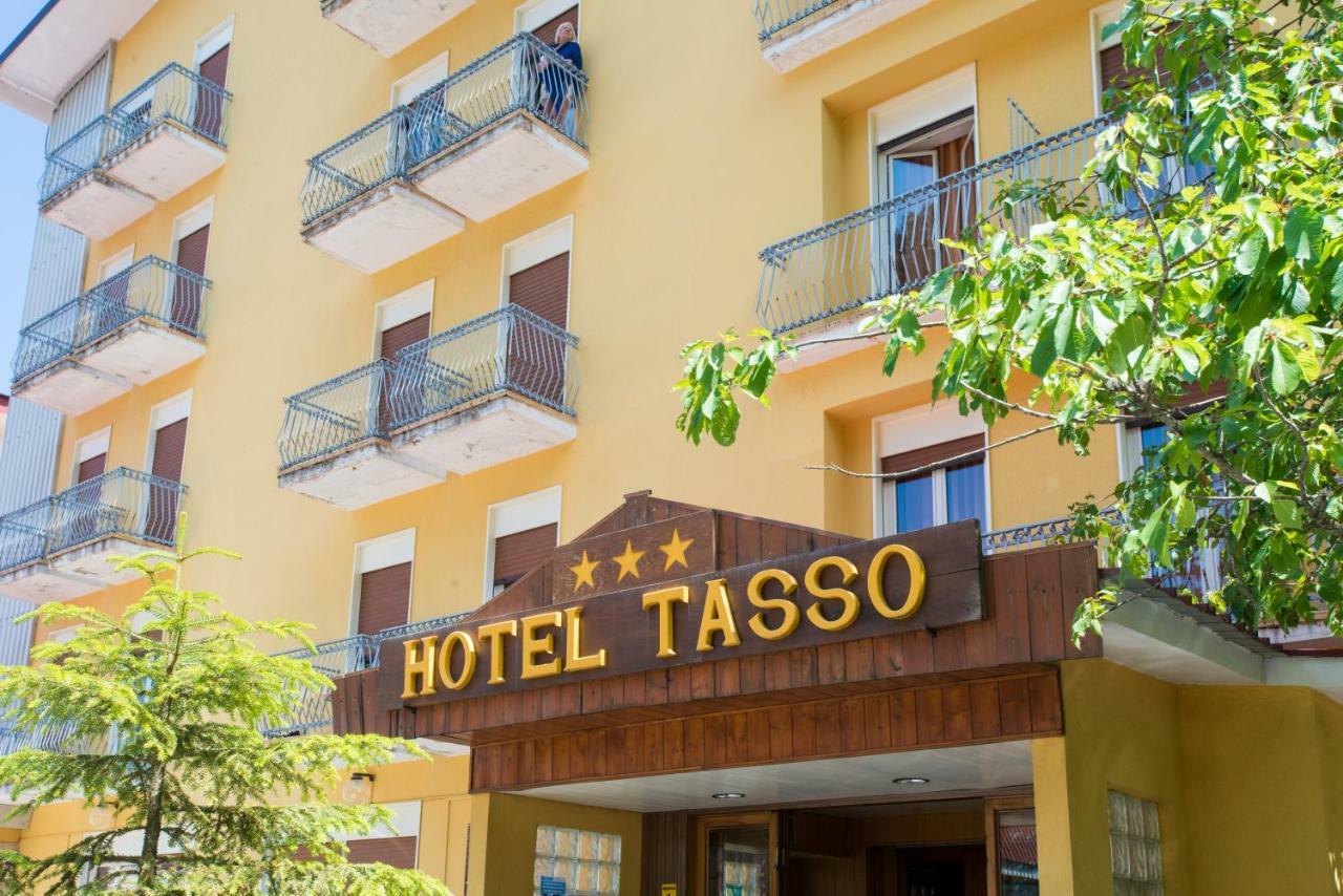 Hotel Tasso Камільятелло-Сілано Екстер'єр фото